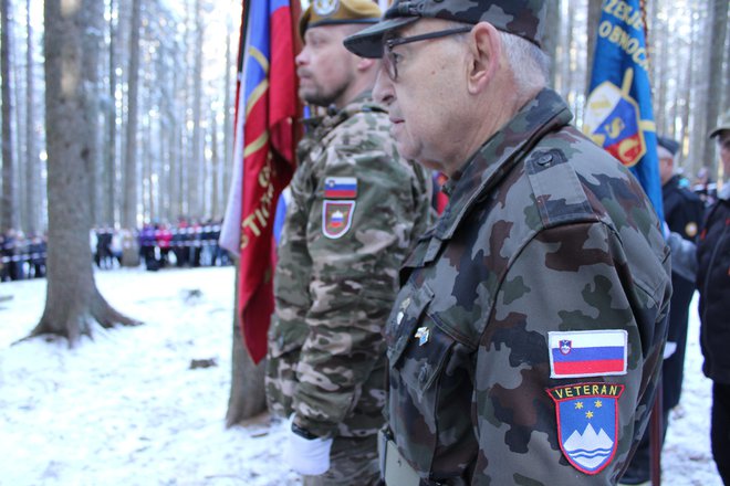 Tudi pripadniki veteranskih organizacij so se poklonili partizanskim žrtvam. FOTO: Bojan Rajšek/Delo