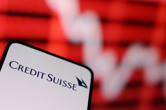 Credit Suisse je hčerinska družba investicijske banke UBS. FOTO: Dado Ruvic Reuters