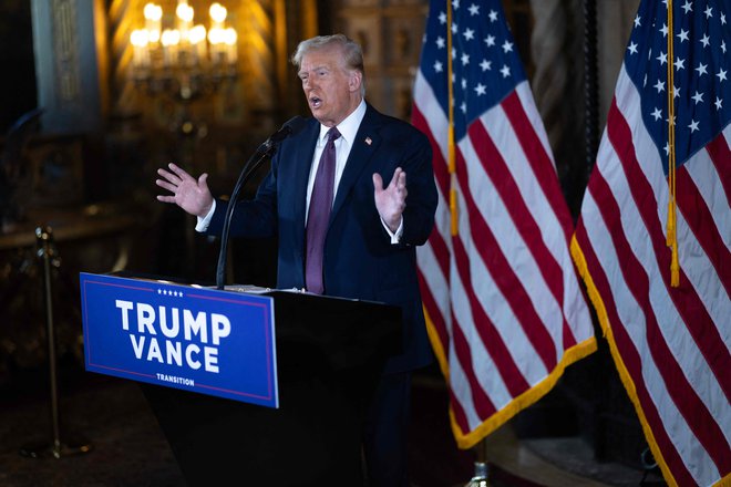 Donald Trump grozi Kanadi in Mehiki predvsem s kazenskimi carinami, Panami in Grenlandiji pa celo z vojaško silo. FOTO: Scott Olson/AFP