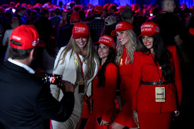 Če gre Donaldu Trumpu verjeti, si želi Ameriko narediti spet veliko, kot piše na njegovih kapah. Ali ZDA res lahko ostanejo velike, če v enotnost Nato zveze vnesejo dvom? Foto Callaghan O'hare Reuters