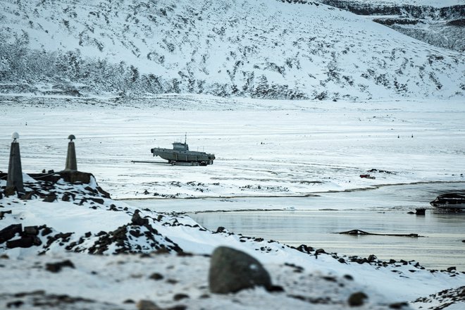 Ameriško oporišče na Grenladniji Pituffik Space Base je opremljeno s senzorji za zaznave morebitnih groženj, ki bi jih predstavljali raketni projektili. FOTO: Ritzau Scanpix/Reuters