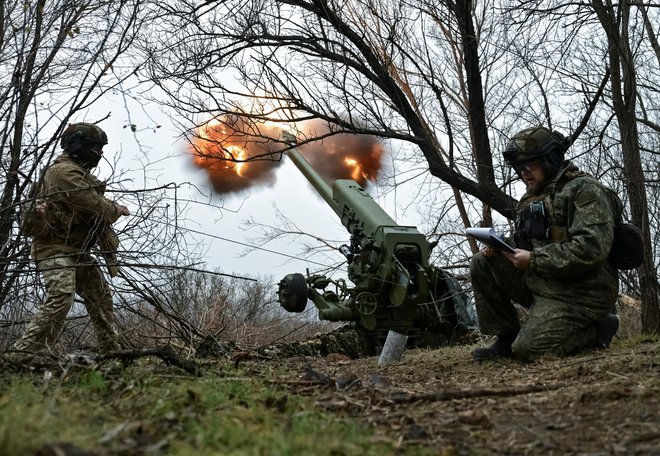 V Washington Postu so potrdili informacije, da Ukrajinci na bojiščih v Kurski oblasti niso dosegli nobenega pomembnega uspeha in da ruska vojska počasi in vztrajno napreduje. FOTO: Stringer/Reuters