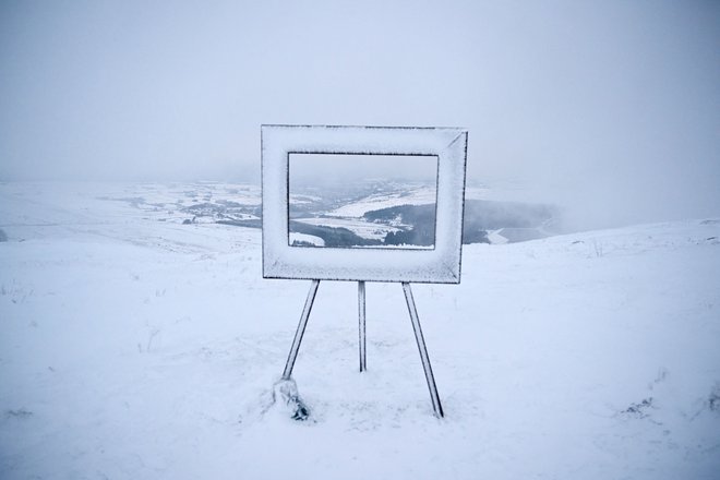 Svet se vrača v preteklost. Še zdaleč pa ni jasno, ali to pomeni vrnitev v svet po koncu tridesetletne vojne ali v svet pred izbruhom prve svetovne vojne. FOTO: Oli Scarff/AFP