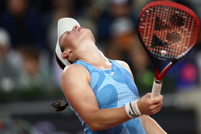 Tamara Zidanšek (na fotografiji) je morala priznati premoč Anastaziji Potapovi. FOTO: Yves Herman/Reuters