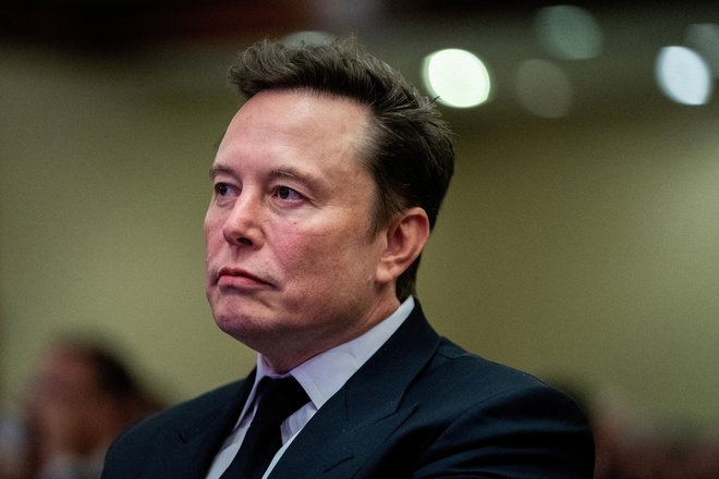 Če bo ameriško vrhovno sodišče zavrnilo pritožbo na zakon, bo moralo kitajsko podjetje svoj ameriški delež TikToka prodati – kupec bi lahko bil Elon Musk. FOTO: Allison Robbert /Reuters