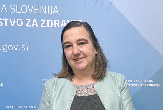 »Puščamo si odprta vrata za neko majhno skupino ljudi, ker ne želimo, da bi bili pacienti v javni zdravstveni mreži prikrajšani za kakršne koli storitve,« je povedala Jasna Humar, državna sekretarka na ministrstvu za zdravje. FOTO: Nataša Čepar/Delo