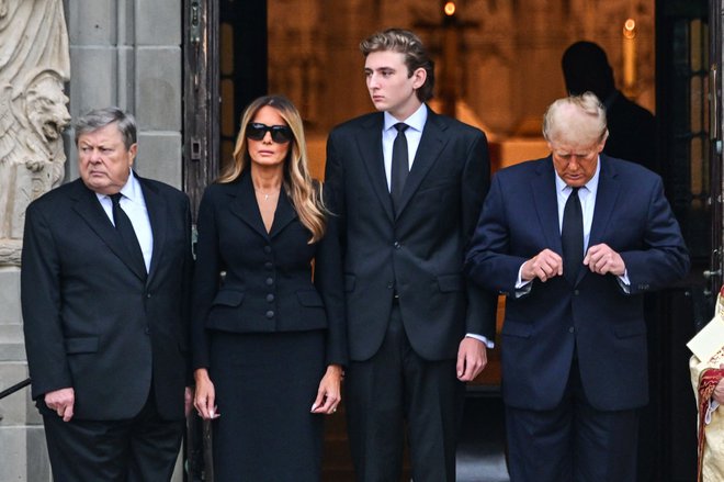 Melania Trump in njen oče Viktor Knavs (levo) sta na inavguracijo novega ameriškega predsednika povabila osebne prijatelje, med katerimi izstopa podjetnik Ivo Boscarol. FOTO: Giorgio Viera/AFP