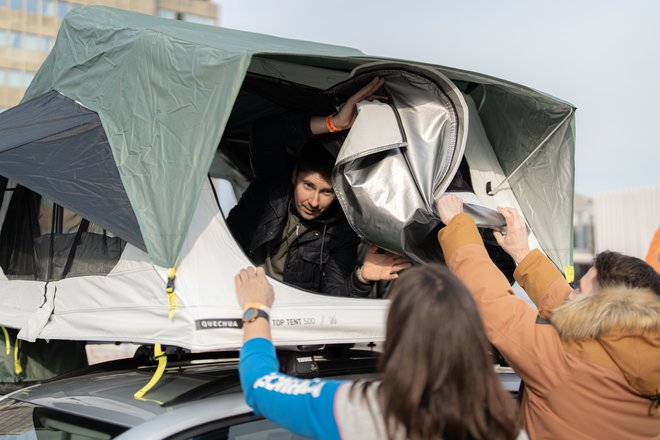 Na sejmu Alpe-Adria lahko sami preverite najnovejše modele šotorov, dodatkov za kampiranje in avtodome ter povprašate strokovnjake za nasvete. FOTO: Žiga Koren, sejem Alpe-Adria