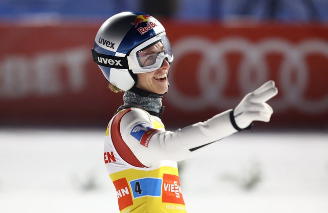 Odlični avstrijski orel Daniel Tschofenig je bil spet predober za tekmece. FOTO: Kacper Pempel/Reuters