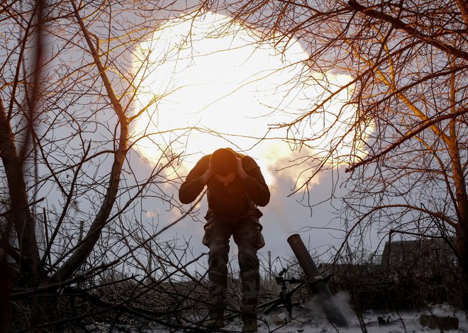 Spopadi v Harkovu se nadaljujejo. FOTO: Sofiia Gatilova/Reuters