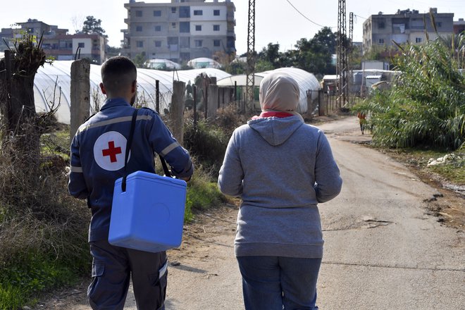 Osnovno delo WHO – cepljenje vseh otrok in posredovanje v humanitarnih katastrofah – je nepogrešljivo. FOTO: Houssam Shbaro Anadolu Via/AFP