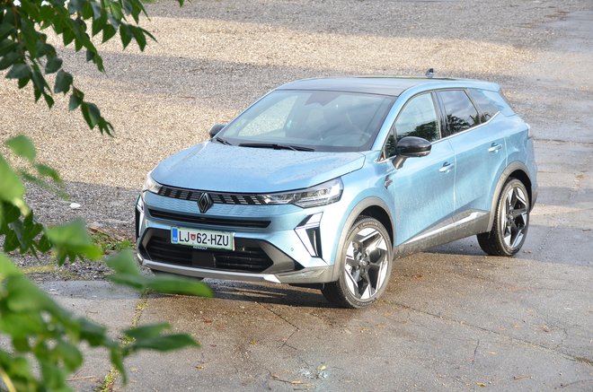 Renault symbioz je eleganten SUV, ki že sega v srednji velikostni razred. žFOTO: Gašper Boncelj