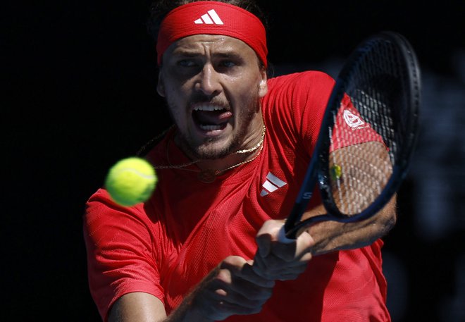 Alexander Zverev se je zavihtel v finale OP Avstralije. FOTO: Francis Mascarenhas/Reuters