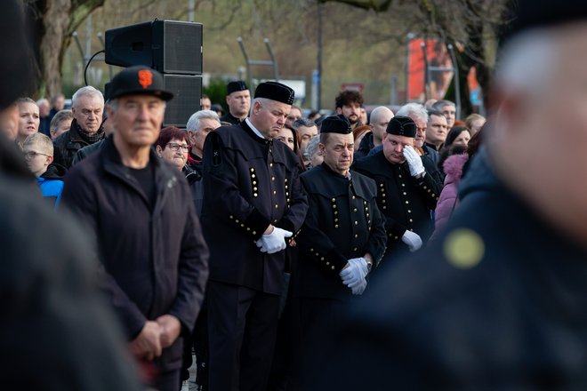 Velenje, Šaleška dolina žalujeta. FOTO: Črt Piksi