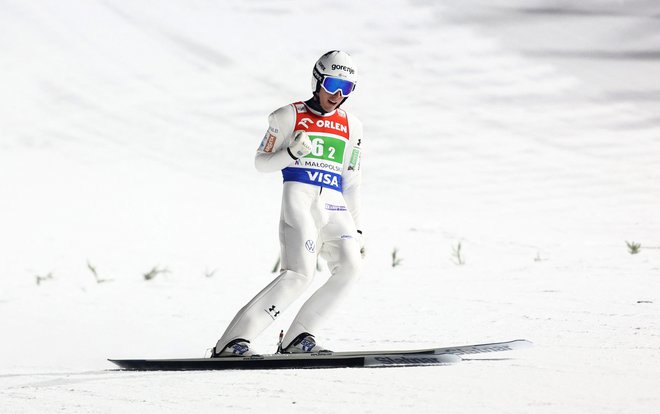 Timi Zajc je v Oberstdorfu slavil četrtič. FOTO: Kacper Pempel/Reuters