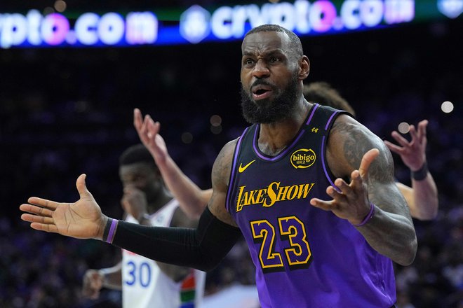 LeBron James je zrušil še enega od rekordov v ligi NBA. FOTO: Mitchell Leff/AFP