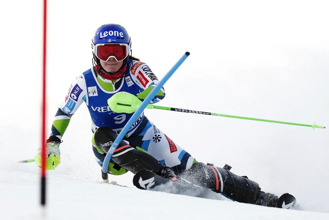 Andreja Slokar si je v Courchevelu prismučala deveto mesto. FOTO: Christian Hartmann/Reuters