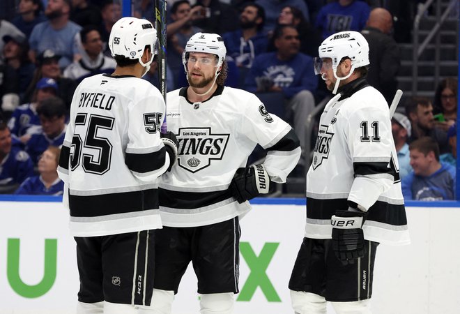 Anže Kopitar je vknjižil en strel proti vratom nasprotnika.  FOTO: Kim Klement Neitzel/Usa Today Sports Via Reuters Con