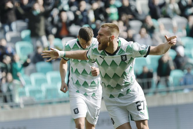 Alex Matthias Tamm se je vpisal med strelce že na prvi tekmi. FOTO: Leon Vidic