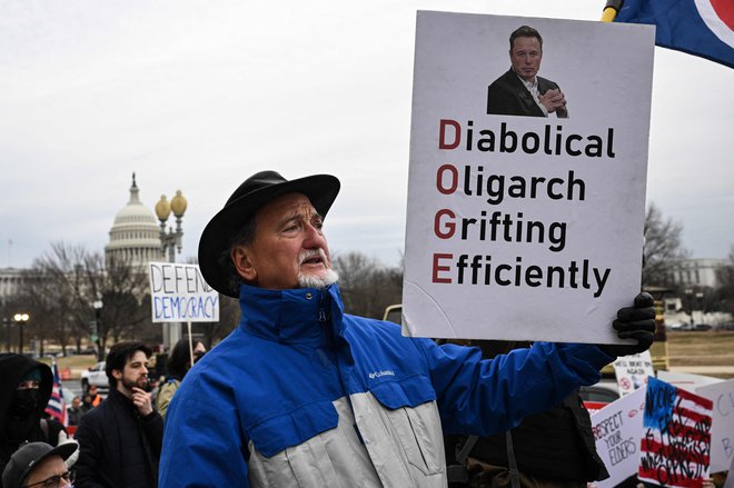 Na protestu se je zbralo nekaj tisoč ljudi. FOTO: Drew Angerer/AFP