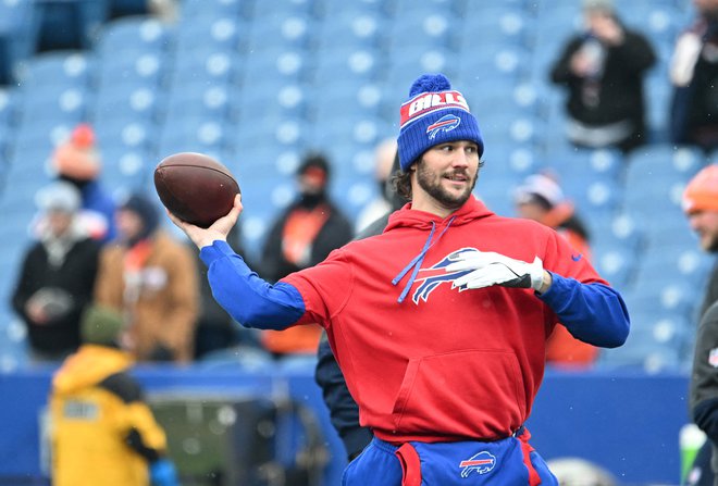 Josh Allen je v sezoni 2024 zbral 3731 jardov s podajami in dosegel 41 touchdownov. FOTO: Mark Konezny/Usa Today Sports Via Reuters Con