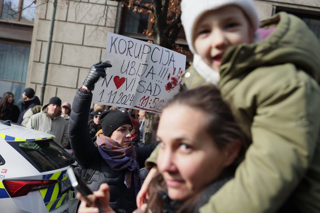 Študentski protesti v podporo študentom v Srbiji. FOTO: Črt Piksi