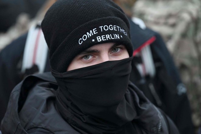 Tiktok, X in youtube so postali glavni viri politične mobilizacije mladih. FOTO: Attila Kisbenedek/AFP