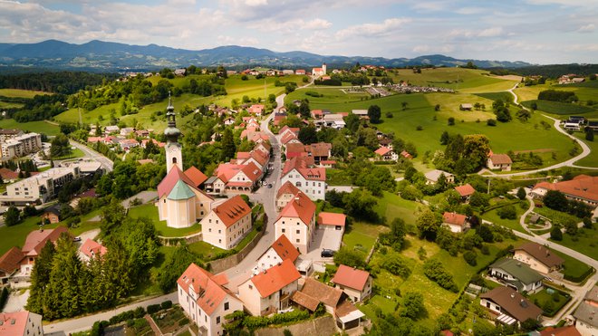 Zgornji trg je bil leta 2015 razglašen za najlepše slovensko staro trško jedro. FOTO: Stane Jeršič