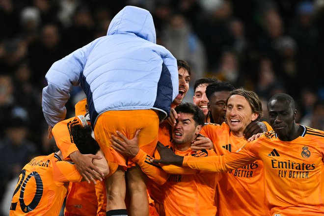 Strokovnjaki so si enaki, da bi se moralo zgoditi nekaj neverjetnega, da bi sinje-modri naredili preobrat na Santiago Bernabeu. FOTO: Oli Scarff/AFP