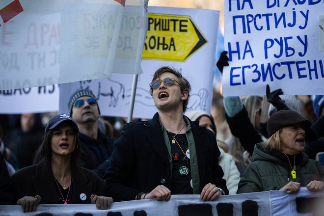 Picula je demonstracije imenoval množično državljansko gibanje, ki je Srbijo že pripeljalo v svojevrstne izredne razmere.FOTO:  Marko Djurica/Reuters