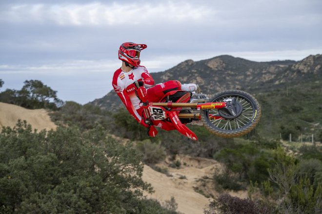 Tim Gajser je blestel na prvi dirki v Mantovi. FOTO: Honda Racing