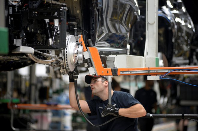 Nakopičeno znanje v nemški industriji je dobra podlaga za prihodnost. FOTO: Charles Mostoller/Reuters