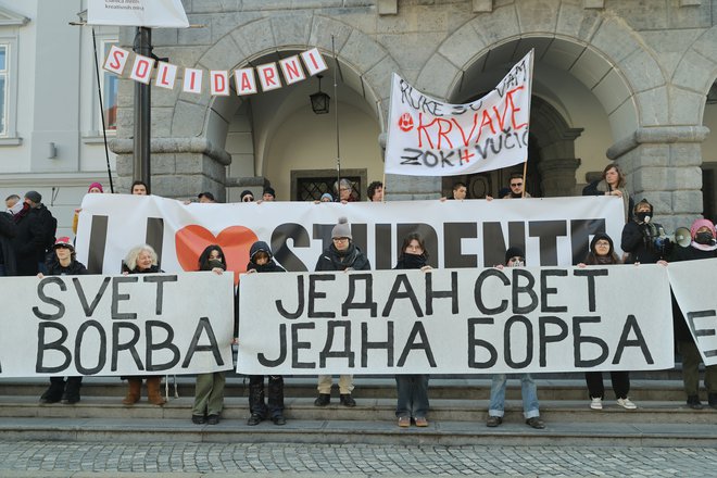 Protest v podporo srbskim študentom 8.2.2025 v Ljubljani. FOTO: Jože Suhadolnik