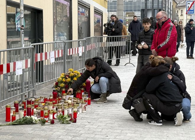 Prebivalci so zgroženi in žalostni zaradi napada. FOTO: Gerd Eggenberger AFP