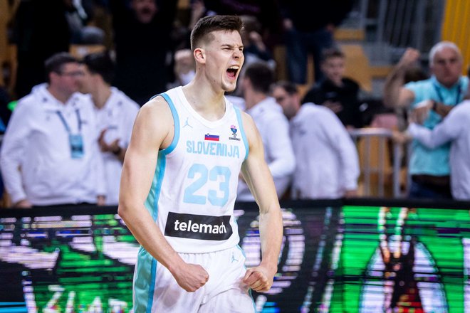 Luka Ščuka je zaradi počenega rebra izpustil nekaj tekem v nemški ligi, a bo lahko pomagal reprezentanci. FOTO: Fiba