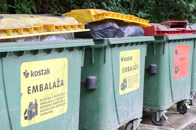 Komunalni odpadki morajo biti predelani pred odlaganjem. FOTO: Marko Feist/Delo