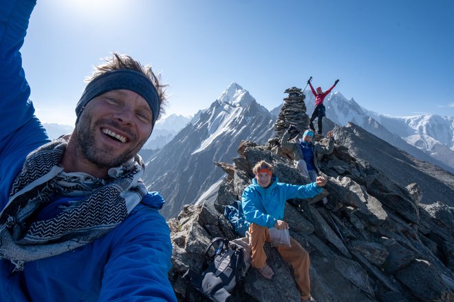 Na vrhu Rush Peaka (5098), po tretjem trekingu FOTO: Matjaž Jeran