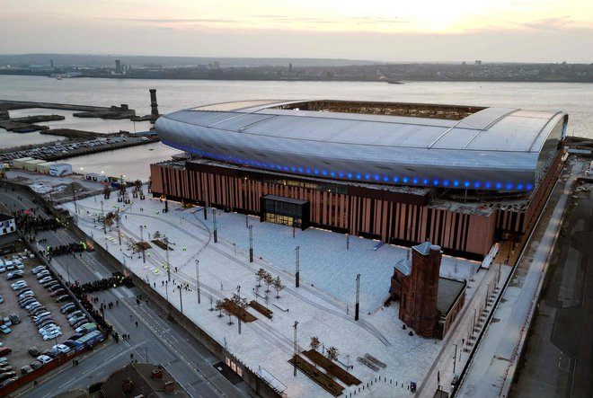 Štadion leži na obrežju reke Mersey. FOTO: Paul Ellis/AFP