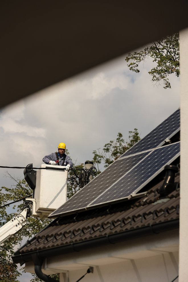 Prvi trgovci so objavili nove cenike elektrike za marec, kmalu jim bodo sledili še drugi. FOTO: Črt Piksi