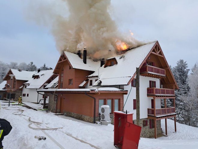 To ni bil prvi požar v tem apartmajskem naselju. FOTO: PGD Hoče