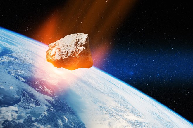 Padec od 40 do 90 metrov velikega asteroida bi lahko pomenil veliko regionalno škodo. FOTO: Shutterstock 