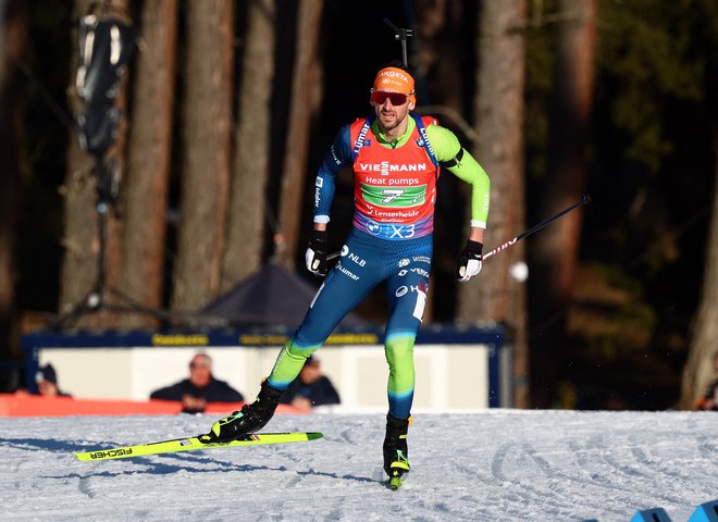 Jakov Fak je že tretjič na tem svetovnem prvenstvu pristal na šestem mestu. FOTO: Denis Balibouse/Reuters