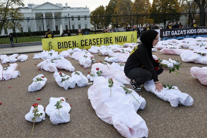 Meddržavno sodišče je Izraelu naložilo izvedbo začasnih ukrepov pred več kot letom dni zaradi nevarnosti, da bo izvršen genocid. FOTO: Leah Millis/Reuters