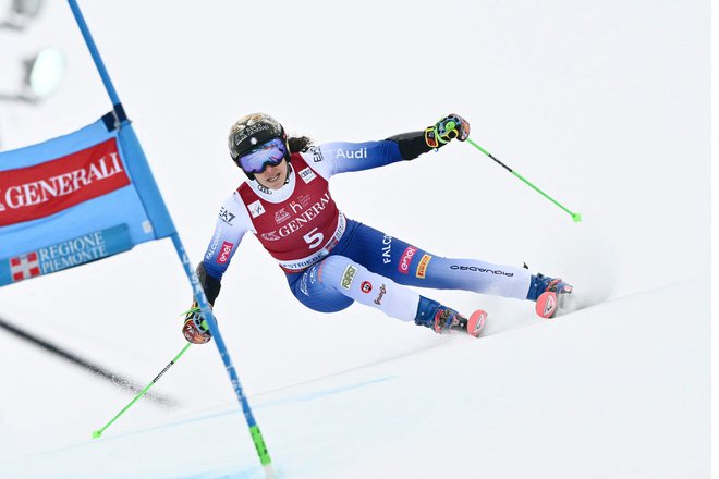 Federica Brignone je v tej sezoni v imenitni formi. FOTO: Marco Bertorello/AFP