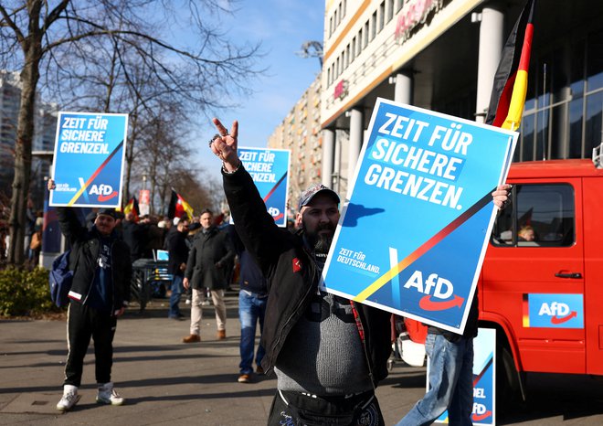 Vzpon skrajno desne Alternative za Nemčijo (AfD) na predčasnih volitvah v Nemčiji je zgolj eden od številnih uspehov podobnih strank na stari celini. FOTO Christian Mang/Reuters