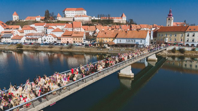 Letos je to že 65. kurentovanje na Ptuju, a tradicija je še precej starejša. FOTO: Stanko Kozel