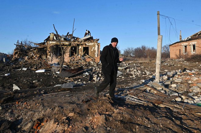 Spopadi na vzhodu Ukrajine se ne umirjajo. FOTO: Sergey Bobok Afp