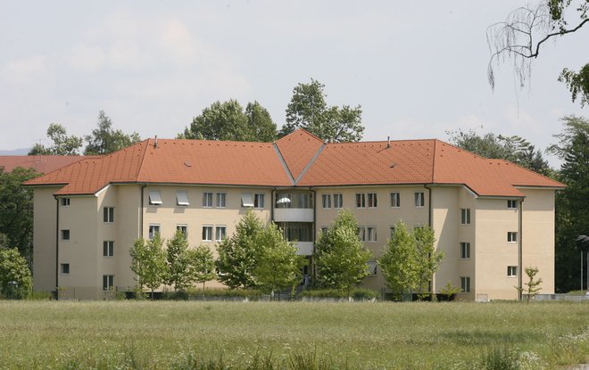 Društvo novinarjev Slovenije opozarja, da gre za zlorabo pravnih sredstev, in poziva k ustavitvi zlonamernega sodnega pregona ter zaščiti novinarjev pred SLAPP tožbami. FOTO: Marko Feist