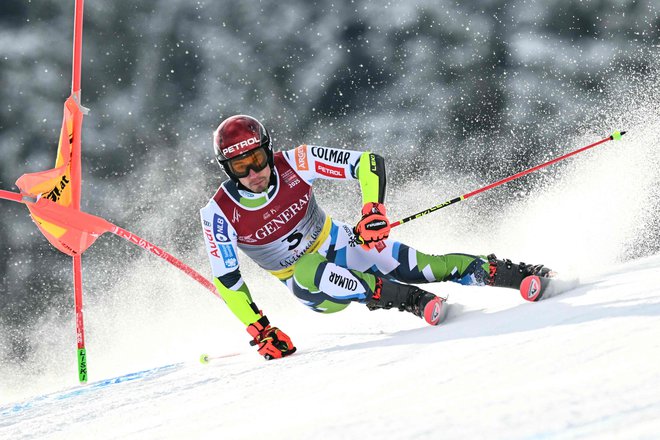 Nasd svetovnem prvenstvu naš vodilni veleslalomist ni uresničil cilja, zdaj je za domačo tekmo zelo motiviran. FOTO: Fabrice Coffrini/AFP