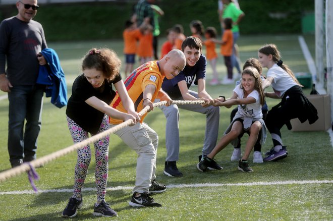 Festivala Igraj se z mano, ki ga organizirajo od leta 2006, ter Bodi športnik – Igraj se z mano sta pripomogla, da Center Janeza Levca danes vpeljuje inkluzijo tudi v redno šolsko okolje. FOTO: Blaž Samec/Delo